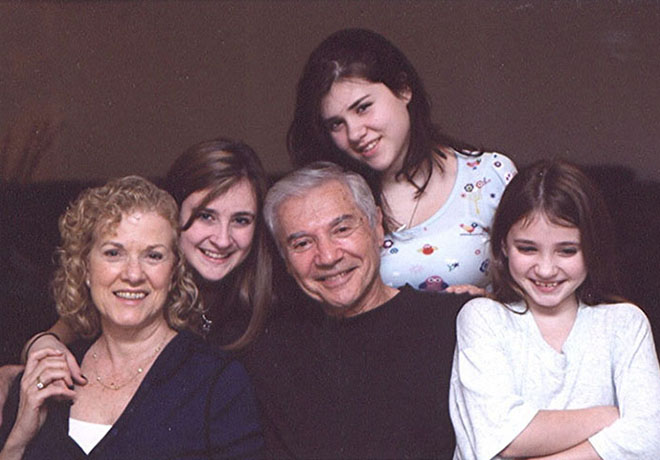 Susan and Ron Ross with their grandchildren